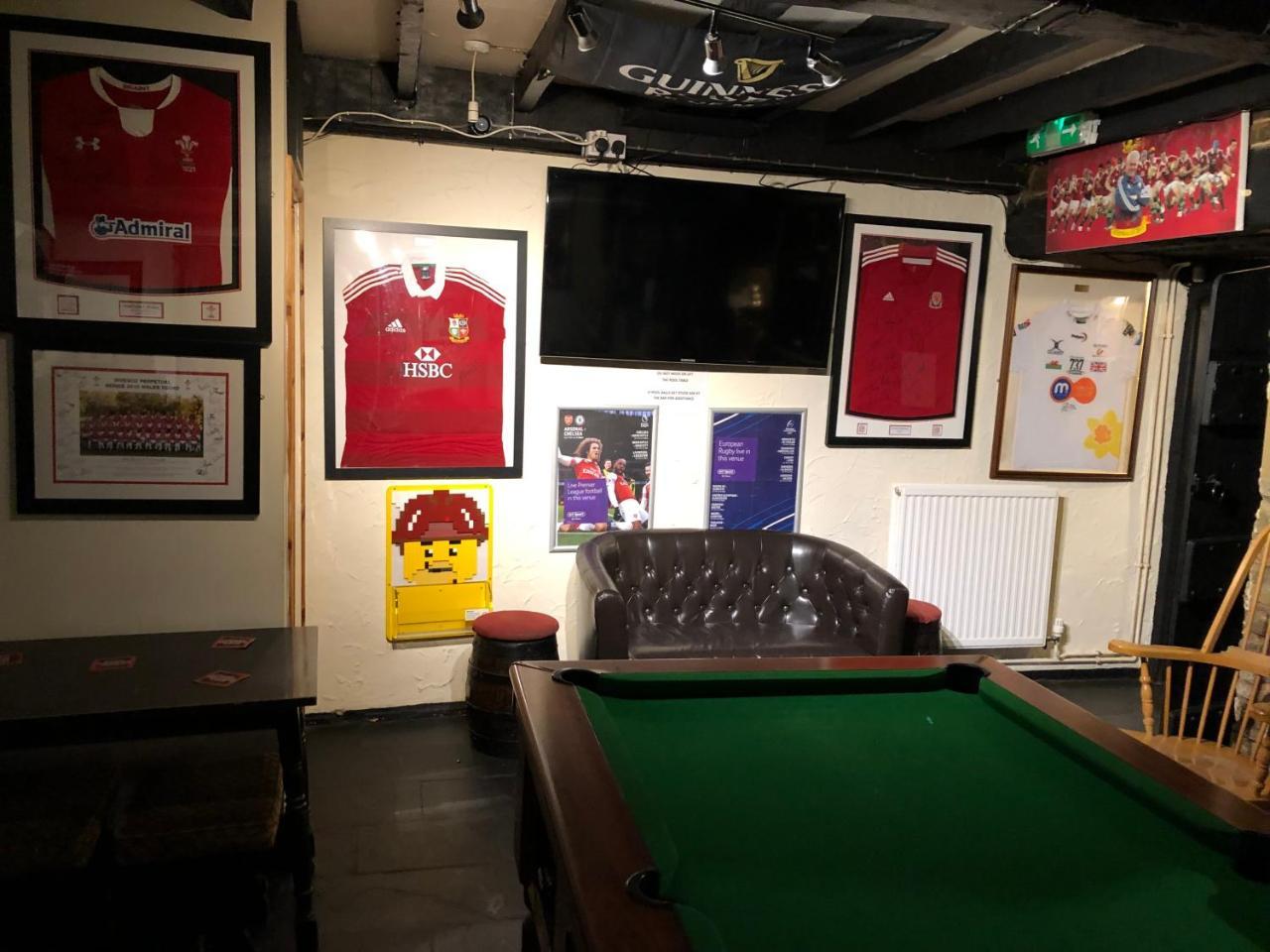 The Crosskeys Inn Usk Εξωτερικό φωτογραφία