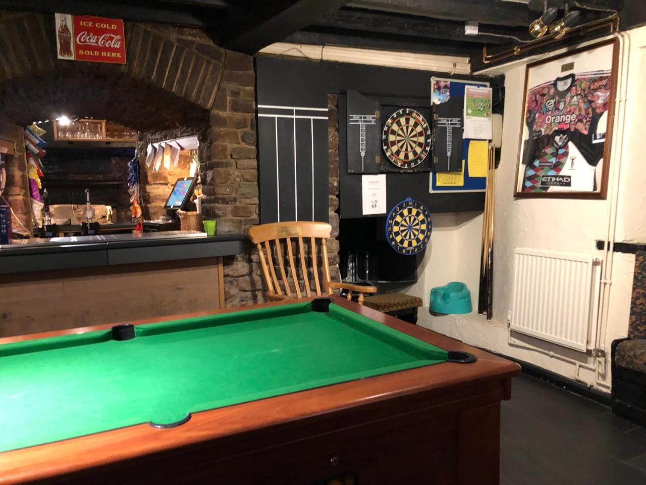 The Crosskeys Inn Usk Εξωτερικό φωτογραφία
