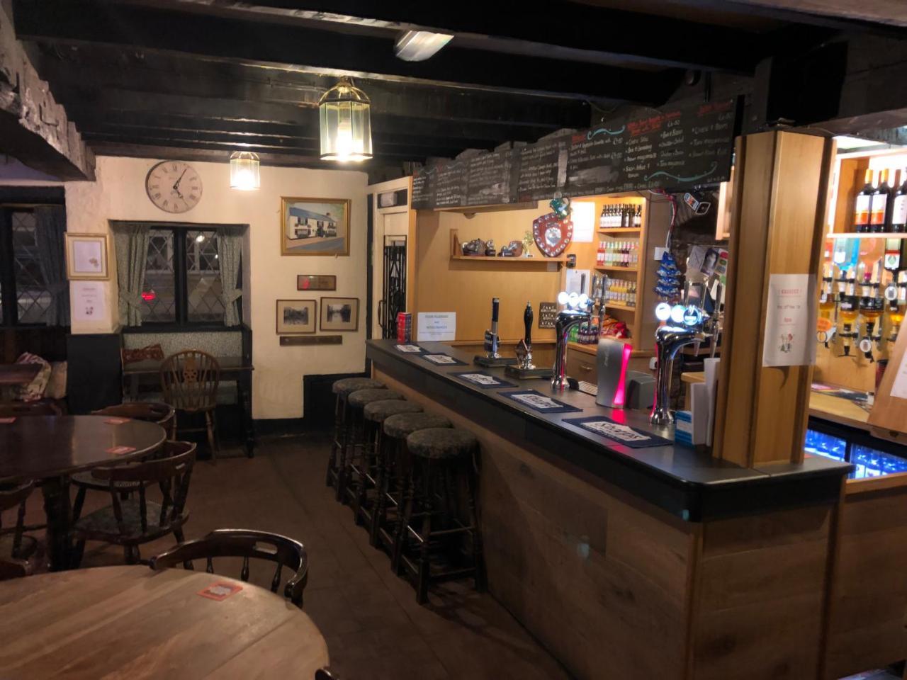 The Crosskeys Inn Usk Εξωτερικό φωτογραφία